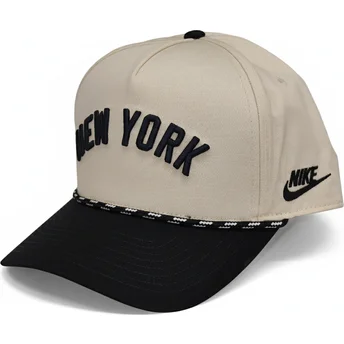 Gorra curva beige y negra snapback Rise Structured de New York Yankees MLB de Nike