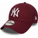 rote-kardinale-verstellbare-gebogene-kappe-9forty-essential-der-new-york-yankees-mlb-von-new-era