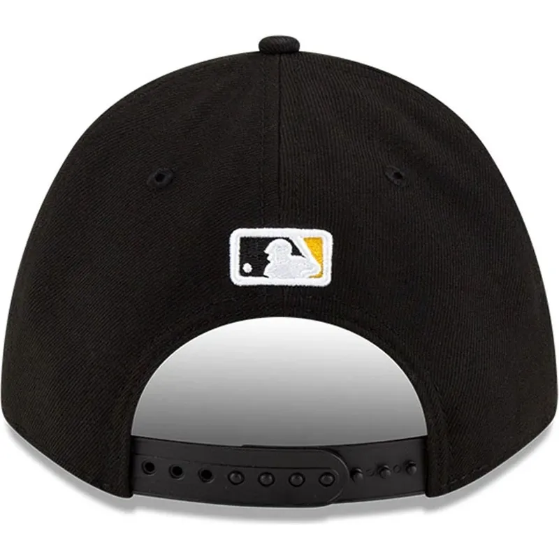 czarna-czapka-z-zakrzywionym-daszkiem-snapback-9forty-m-crown-player-replica-pittsburgh-pirates-mlb-new-era