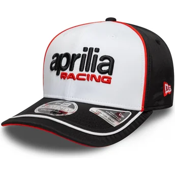 Λευκό και μαύρο καπέλο με καμπύλη snapback 9SEVENTY Stretch Snap Aprilia Piaggio από New Era