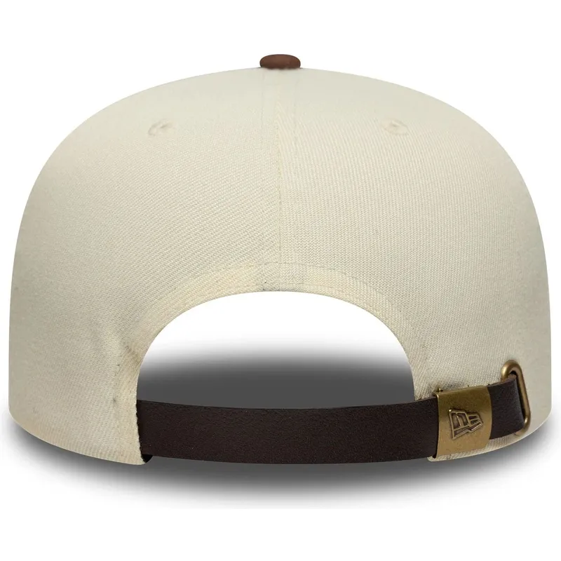 casquette-courbee-beige-et-marron-ajustable-9fifty-a-frame-suede-visor-new-york-yankees-mlb-new-era