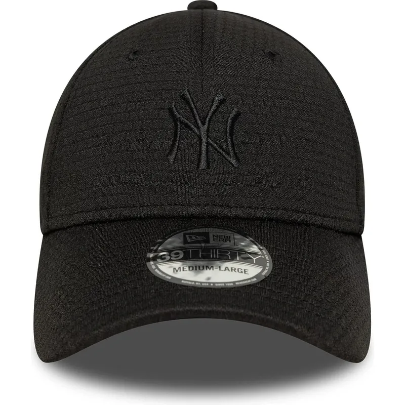 svart-bojd-keps-med-justerbar-passform-och-svart-logotyp-39thirty-stretch-mesh-fran-new-york-yankees-mlb-av-new-era