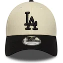 gorra-curva-beige-y-negra-ajustable-9forty-colour-block-de-los-angeles-dodgers-mlb-de-new-era