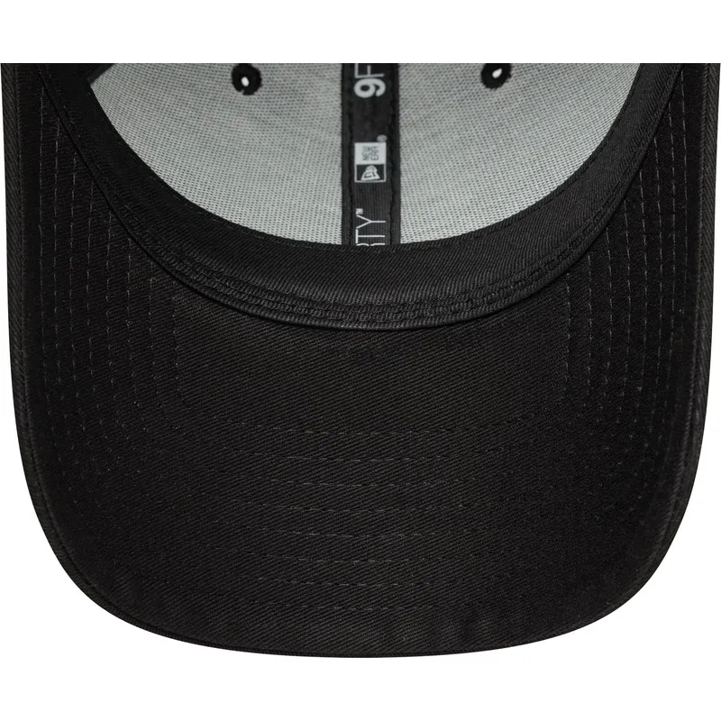 casquette-courbee-noire-ajustable-9forty-seasonal-racing-bulls-f1-team-formula-1-new-era