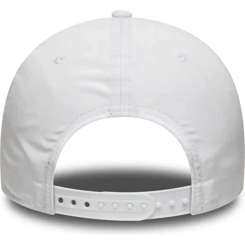 casquette-courbee-blanche-snapback-9forty-checkerboard-racing-bulls-f1-team-formula-1-new-era