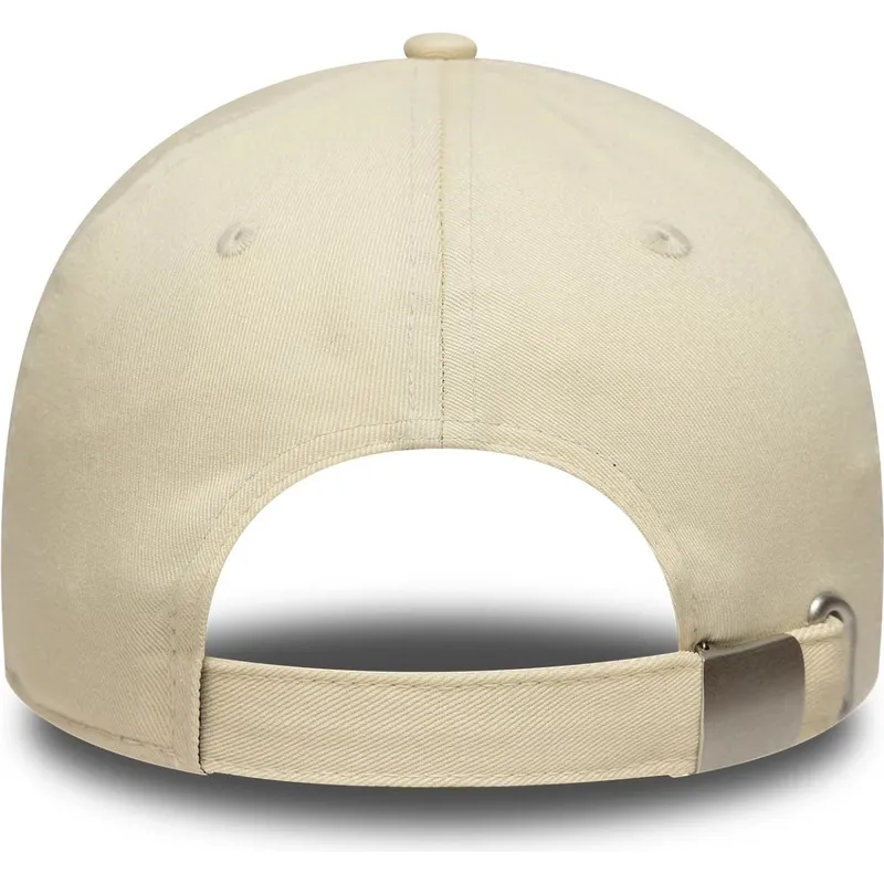 new-era-curved-brim-9forty-essential-vespa-piaggio-beige-adjustable-cap