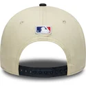 casquette-courbee-beige-et-bleue-marine-snapback-9forty-m-crown-new-york-yankees-mlb-new-era