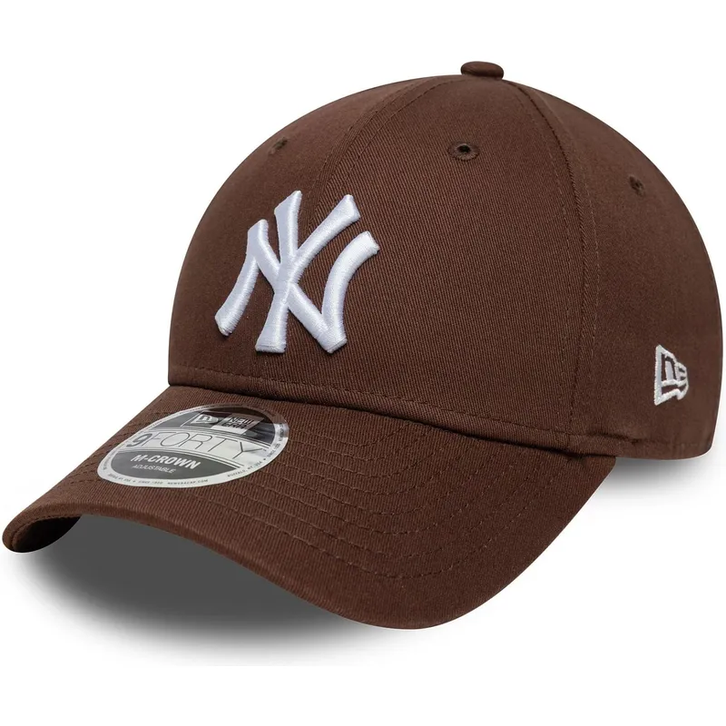 braune-gebogene-snapback-kappe-9forty-m-crown-der-new-york-yankees-mlb-von-new-era
