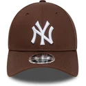 brun-kurvad-keps-snapback-9forty-m-crown-fran-new-york-yankees-mlb-av-new-era