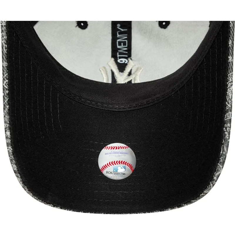 gorra-curva-negra-ajustable-9twenty-washed-paisley-de-new-york-yankees-mlb-de-new-era