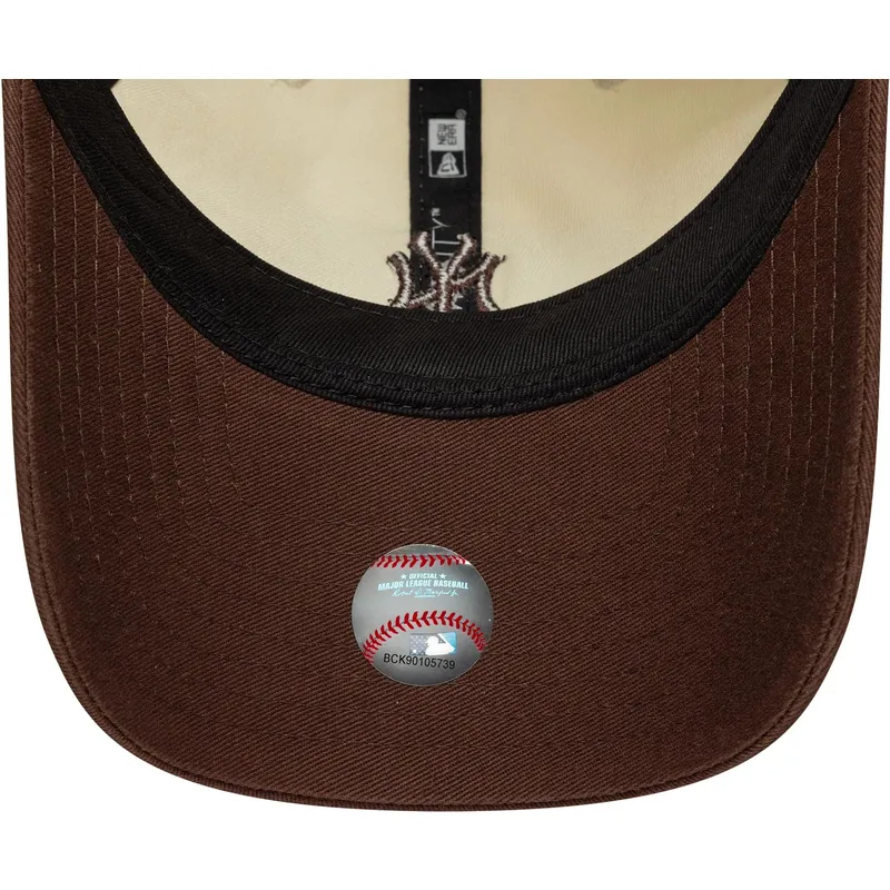 czapka-z-zakrzywionym-daszkiem-bezowo-brazowa-regulowana-9twenty-mini-washed-new-york-yankees-mlb-new-era