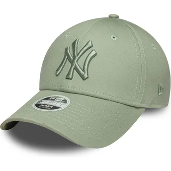 Grüne hellgrüne verstellbare Curved Cap mit grünem Logo für Damen 9FORTY League Essential der New York Yankees MLB von New Era