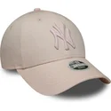 casquette-courbee-rose-ajustable-avec-logo-rose-pour-femme-9forty-metallic-logo-new-york-yankees-mlb-new-era