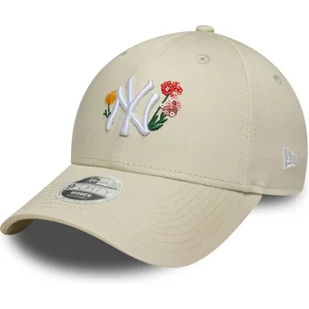 Böjd beige justerbar keps för dam 9FORTY Floral Icon från New York Yankees MLB av New Era