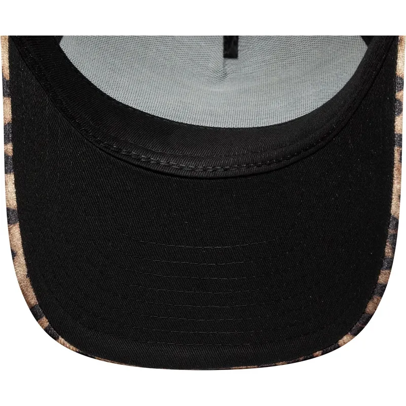 trucker-9forty-a-frame-m-crown-new-era