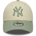 casquette-courbee-beige-et-verte-ajustable-pour-enfant-9forty-league-essential-new-york-yankees-mlb-new-era