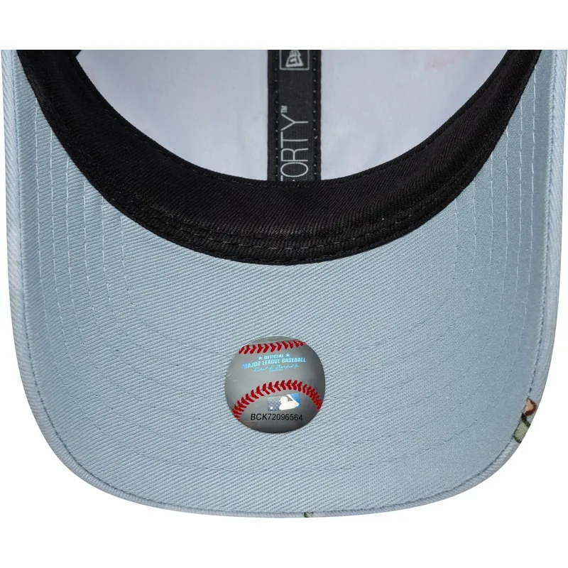 gorra-curva-azul-claro-ajustable-para-nino-pequeno-9forty-plane-all-over-print-de-new-york-yankees-mlb-de-new-era