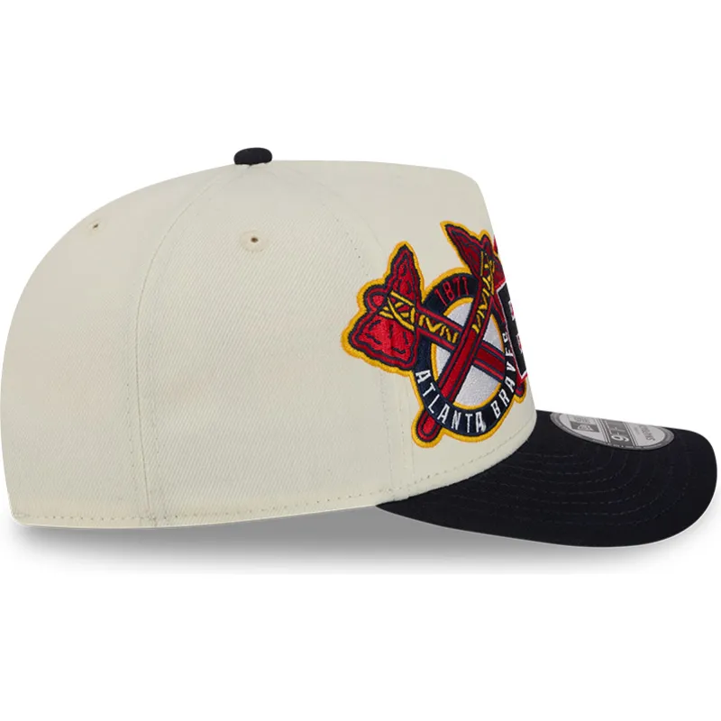 gorra-curva-beige-y-negra-snapback-9fifty-a-frame-classic-de-atlanta-braves-mlb-de-new-era