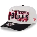 czapka-z-daszkiem-bezowo-czarna-snapback-9fifty-a-frame-classic-chicago-bulls-nba-new-era