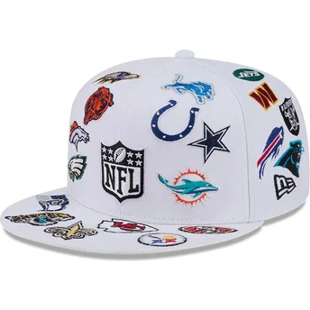 Λευκό προσαρμοσμένο επίπεδο καπέλο 59FIFTY All Over NFL της New Era