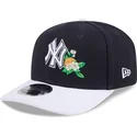 granatowa-czapka-z-zakrzywionym-daszkiem-snapback-9seventy-stretch-snap-flower-new-york-yankees-mlb-new-era