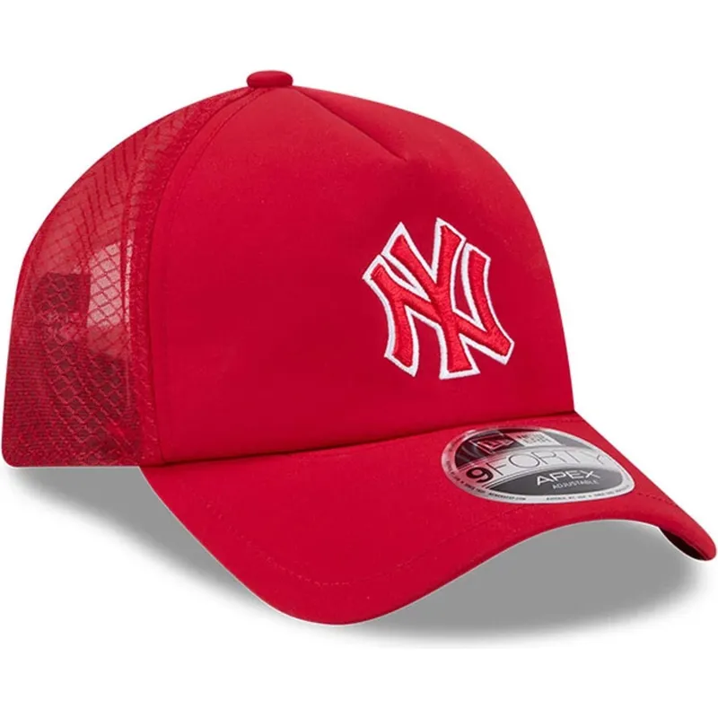 casquette-trucker-rouge-avec-logo-rouge-9forty-apex-batting-practice-new-york-yankees-mlb-new-era
