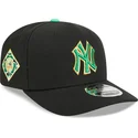 casquette-courbee-noire-snapback-9seventy-stretch-snap-saint-patrick-s-day-new-york-yankees-mlb-new-era