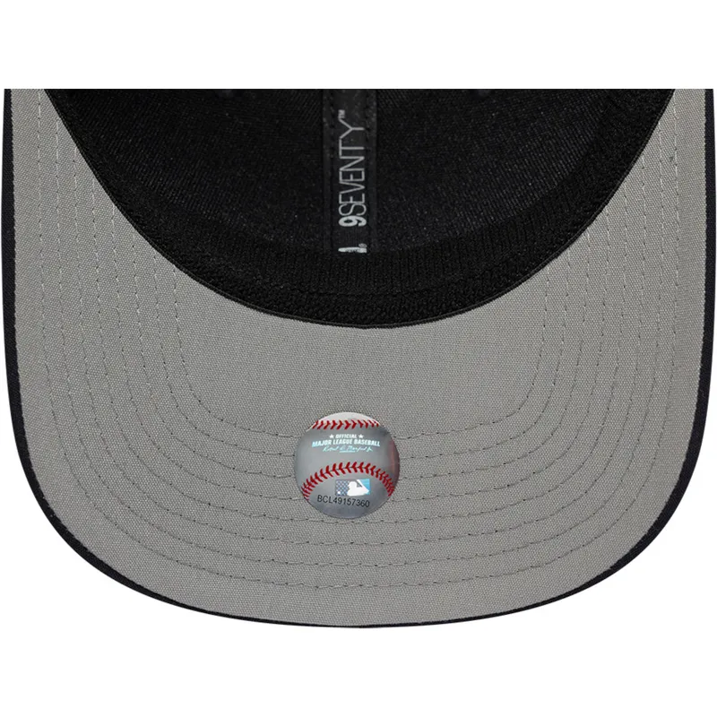 morkbla-trucker-keps-9seventy-stretch-snap-circle-spring-training-fran-new-york-yankees-mlb-av-new-era