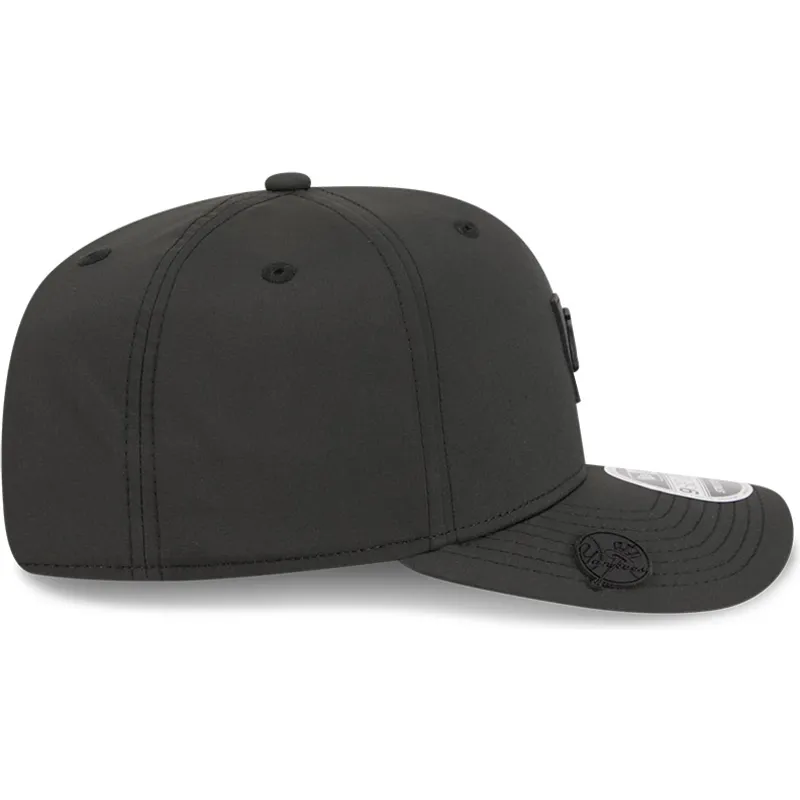 new-era-curved-brim-9seventy-stretch-snap-clubhouse-new-york-yankees-mlb-black-snapback-cap