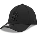 svart-bojd-keps-justerbar-med-svart-logotyp-39thirty-m-crown-a-frame-fran-new-york-yankees-mlb-av-new-era