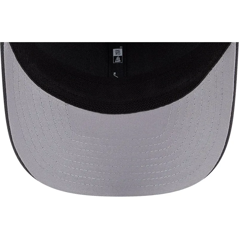 new-era-9seventy-stretch-snap-evergreen-vegas-golden-knights-nhl-grey-trucker-hat