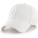 vit-kurvad-keps-med-vitt-logo-justerbar-clean-up-av-new-york-yankees-mlb-fran-47-brand