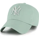 grune-verstellbare-curved-cap-mit-grunem-logo-clean-up-no-loop-label-der-new-york-yankees-mlb-von-47-brand