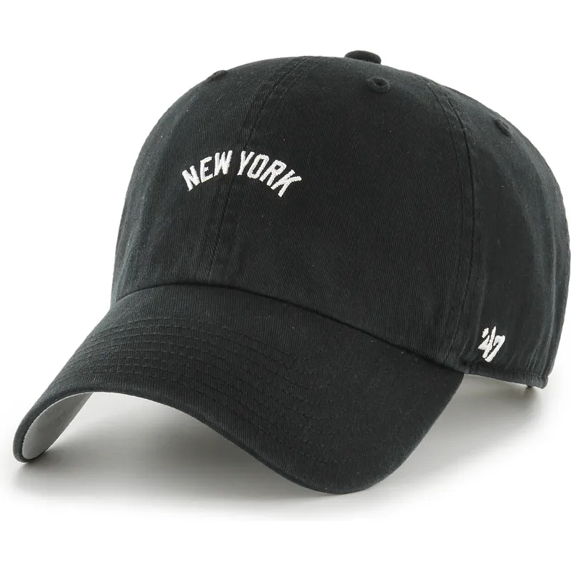 gorra-curva-negra-ajustable-clean-up-base-runner-script-de-new-york-yankees-mlb-de-47-brand