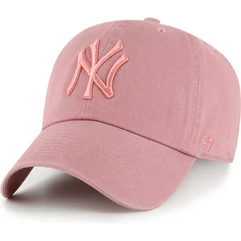 Justerbar rosa böjd keps med rosa Clean Up-logotyp från New York Yankees MLB av 47 Brand
