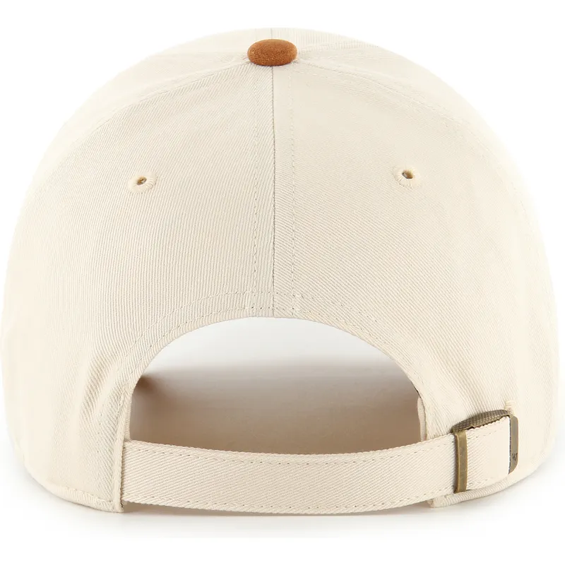 bezowo-brazowa-regulowana-czapka-z-zakrzywionym-daszkiem-clean-up-mini-script-suede-visor-oakland-athletics-mlb-od-47-brand