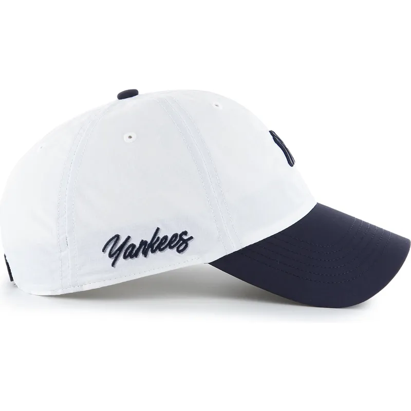 biala-i-granatowa-regulowana-czapka-z-zakrzywionym-daszkiem-clean-up-vista-mini-two-tone-new-york-yankees-mlb-od-47-brand