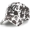 gorra-curva-blanca-ajustable-clean-up-bessie-de-new-york-yankees-mlb-de-47-brand