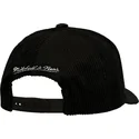 czarna-czapka-z-zakrzywionym-daszkiem-snapback-arch-stamp-pro-chicago-blackhawks-nhl-od-mitchell-ness