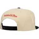 casquette-plate-noire-et-beige-snapback-across-the-board-chicago-bulls-nba-mitchell-ness