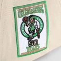 casquette-plate-verte-et-beige-snapback-across-the-board-boston-celtics-nba-mitchell-ness