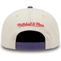 casquette-plate-violette-et-beige-snapback-across-the-board-toronto-raptors-nba-mitchell-ness