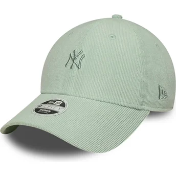 Gorra curva verde ajustable para mujer 9FORTY Mini Cord de New York Yankees MLB de New Era