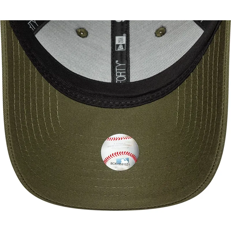 casquette-courbee-verte-ajustable-pour-femme-9forty-metallic-los-angeles-dodgers-mlb-new-era