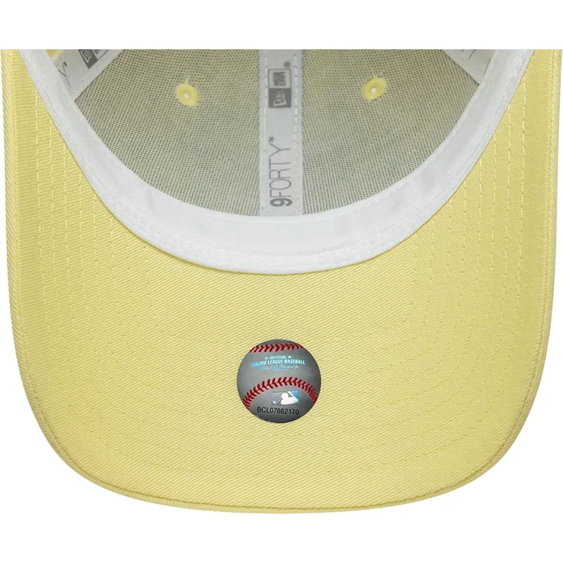 new-era-curved-brim-yellow-logo-9forty-team-outline-los-angeles-dodgers-mlb-yellow-adjustable-cap