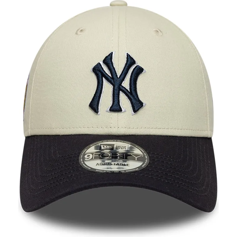 bojd-keps-beige-och-marinbla-justerbar-med-marinbla-logotyp-9forty-world-series-new-york-yankees-mlb-fran-new-era