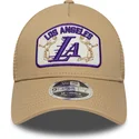 gorra-trucker-beige-9forty-m-crown-a-frame-los-angeles-lakers-nba-fran-new-era