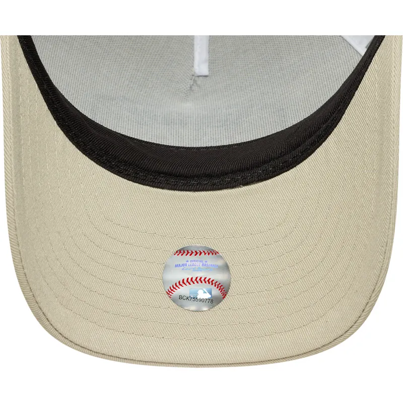 casquette-trucker-beige-9forty-m-crown-a-frame-new-york-yankees-mlb-new-era
