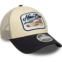 beige-och-marinbla-trucker-keps-9forty-m-crown-a-frame-fran-new-era