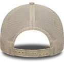 beige-och-vit-trucker-keps-med-beige-logotyp-a-frame-league-essential-fran-los-angeles-dodgers-mlb-av-new-era